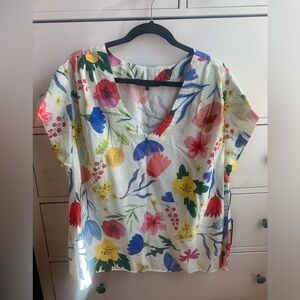 Women’s RACHEL Rachel Roy White&Colorful Floral V-Neck Short Sleeve Top. Size 1X